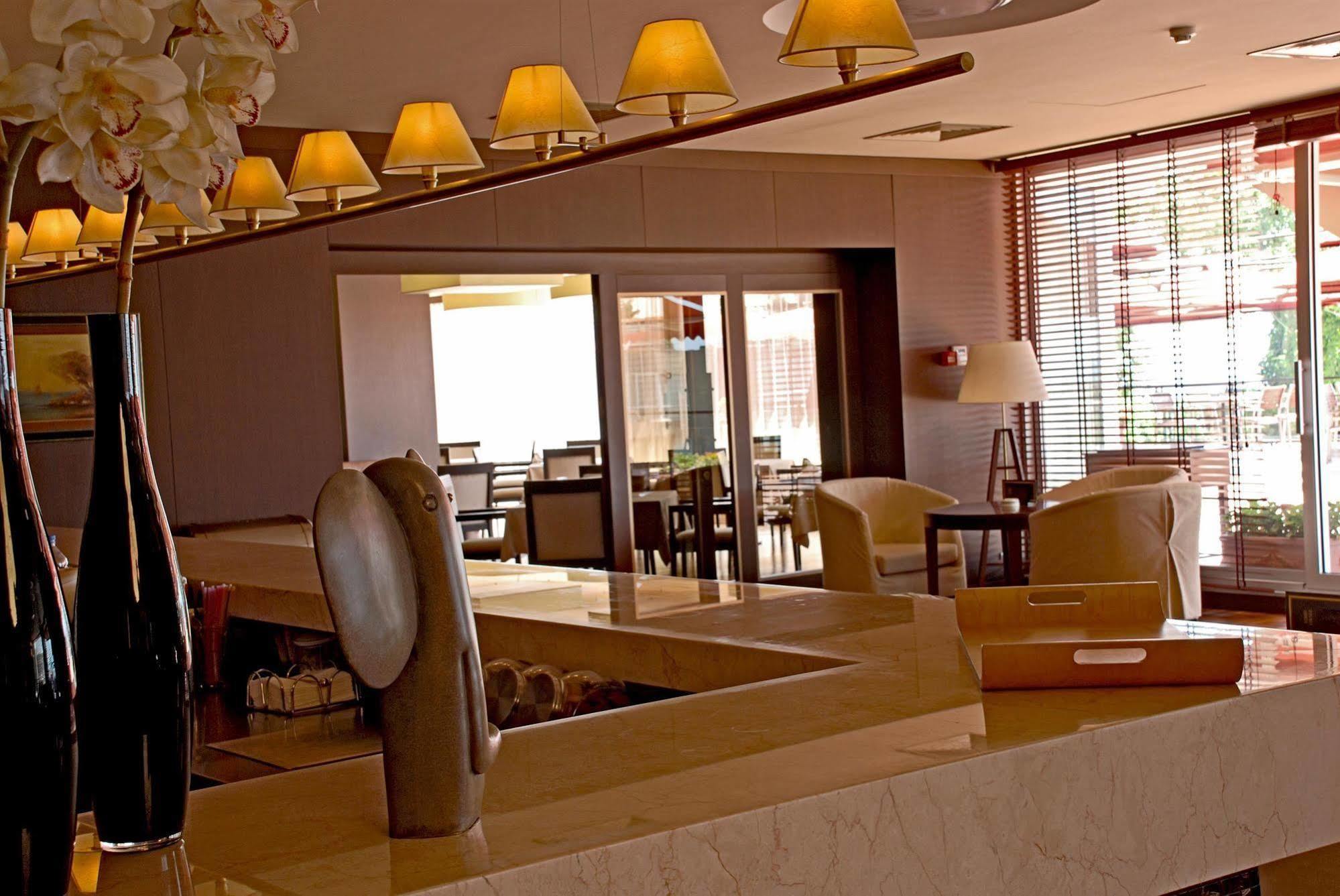 Cinar Hotel Istanbul Restoran foto